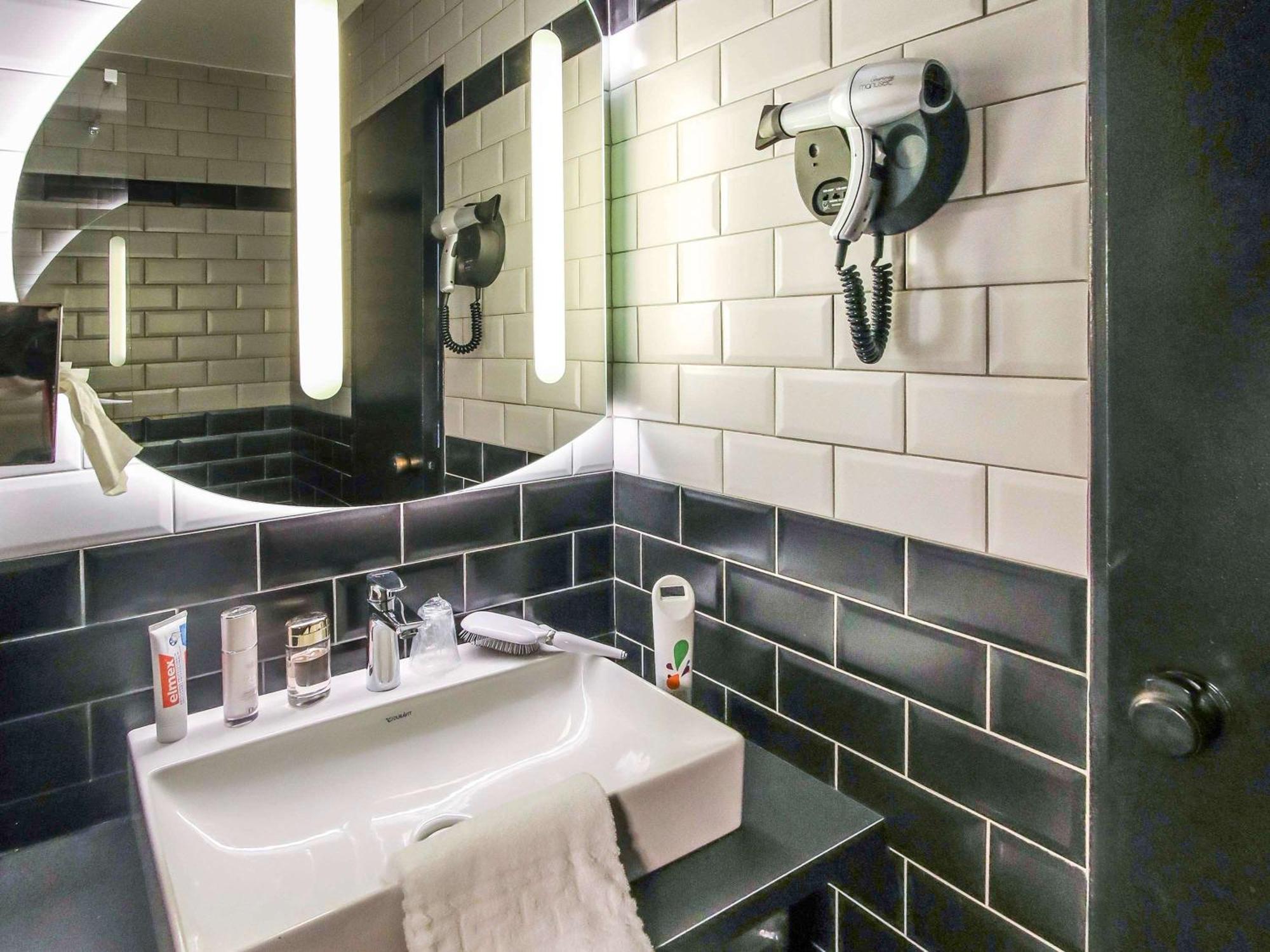 Ibis Styles République Hotel 3*