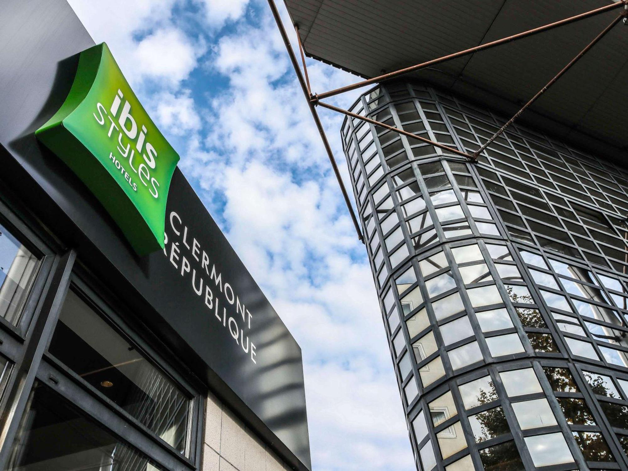Hotel Ibis Styles République 3*