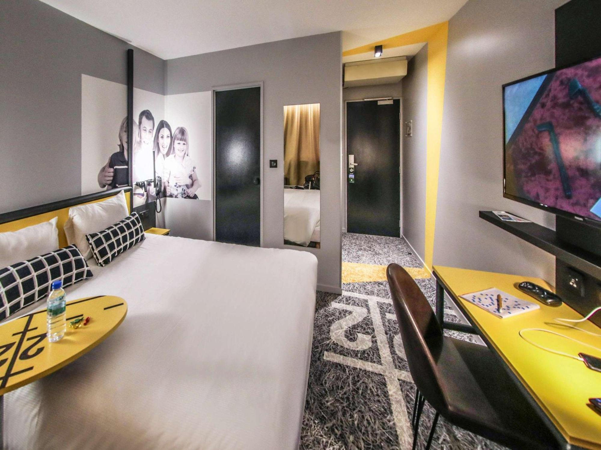 Hotel Ibis Styles République 3*