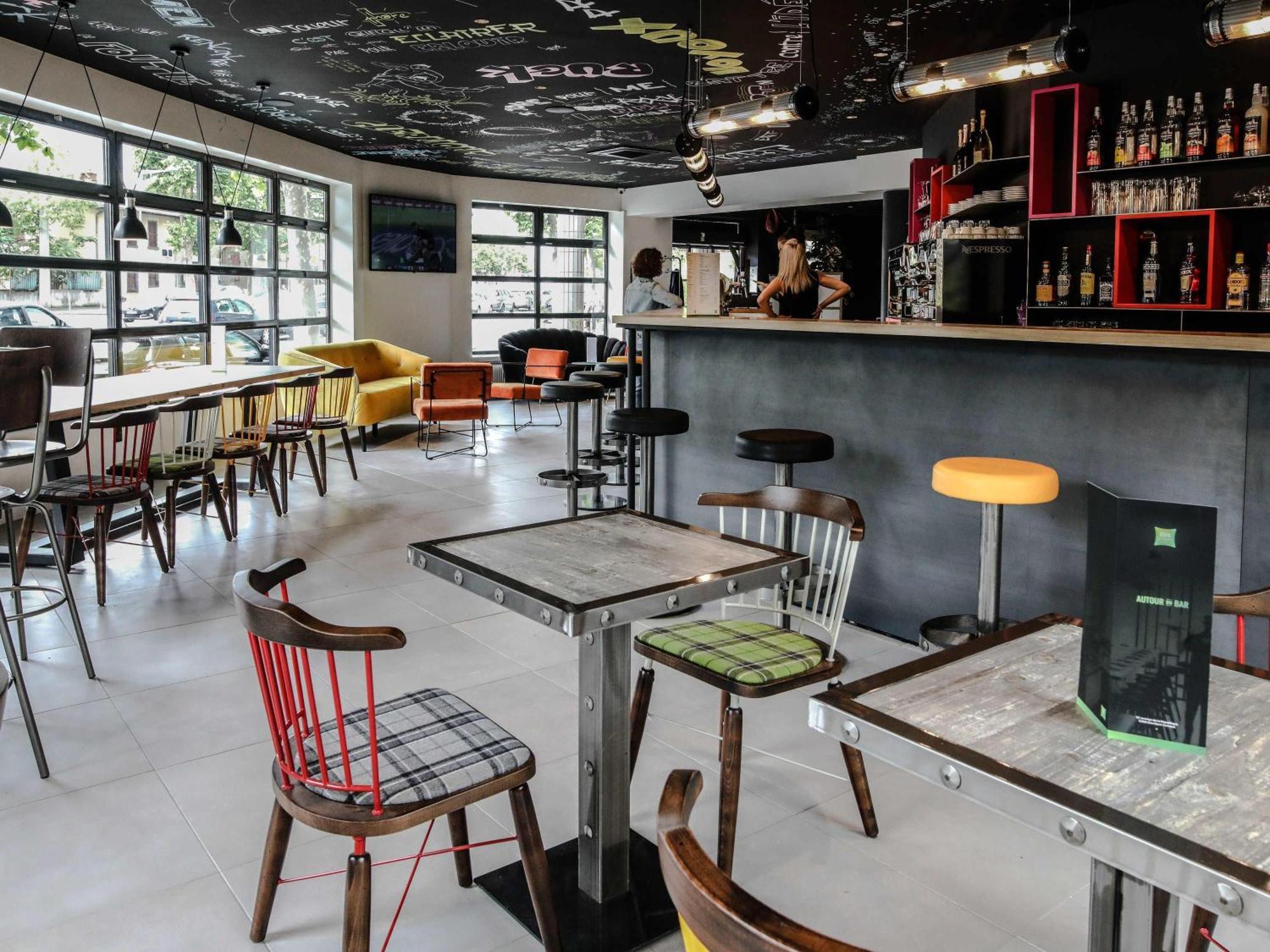 Ibis Styles Republique Hotel 3*