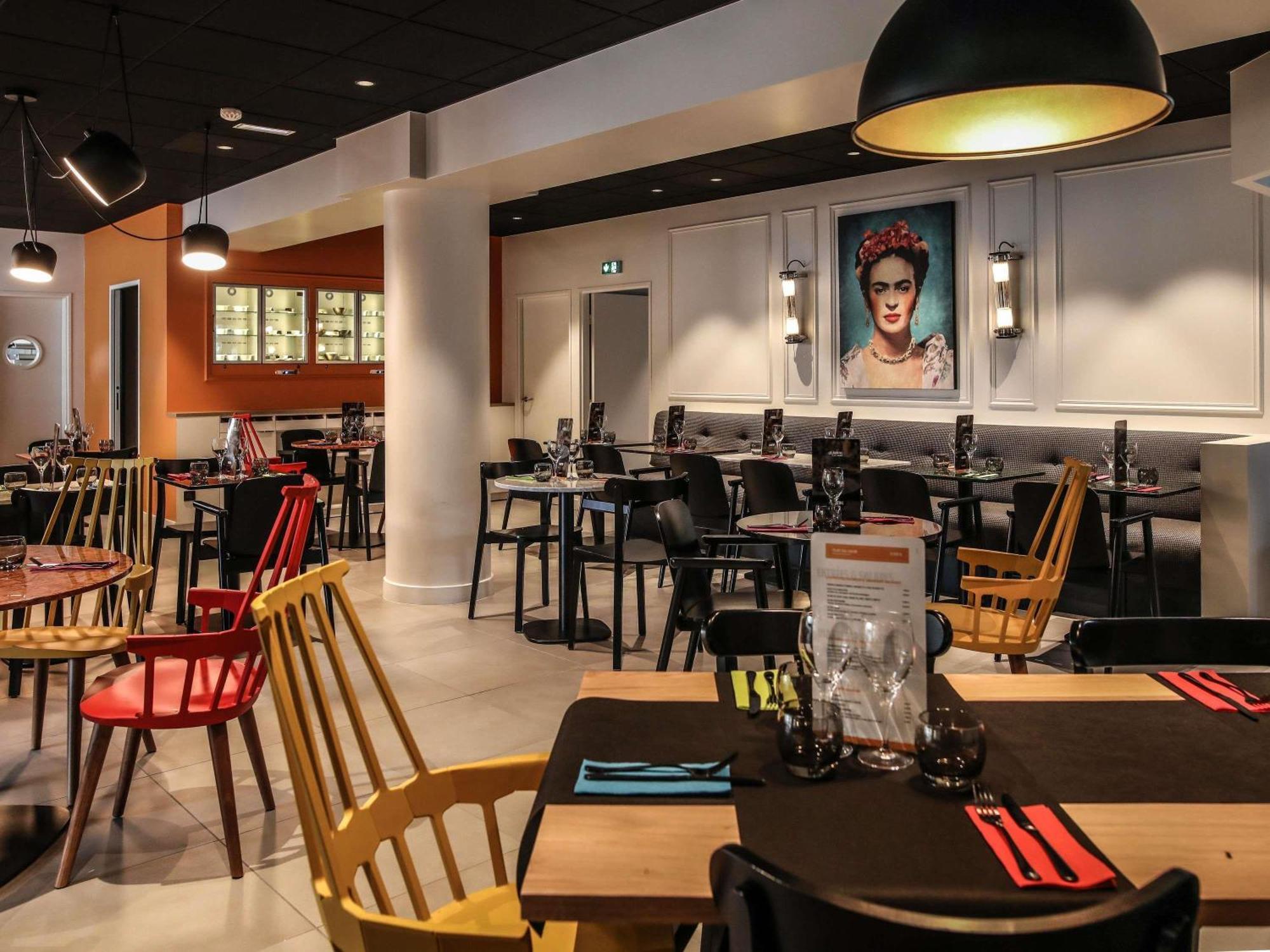 Ibis Styles Republique Hotel 3*