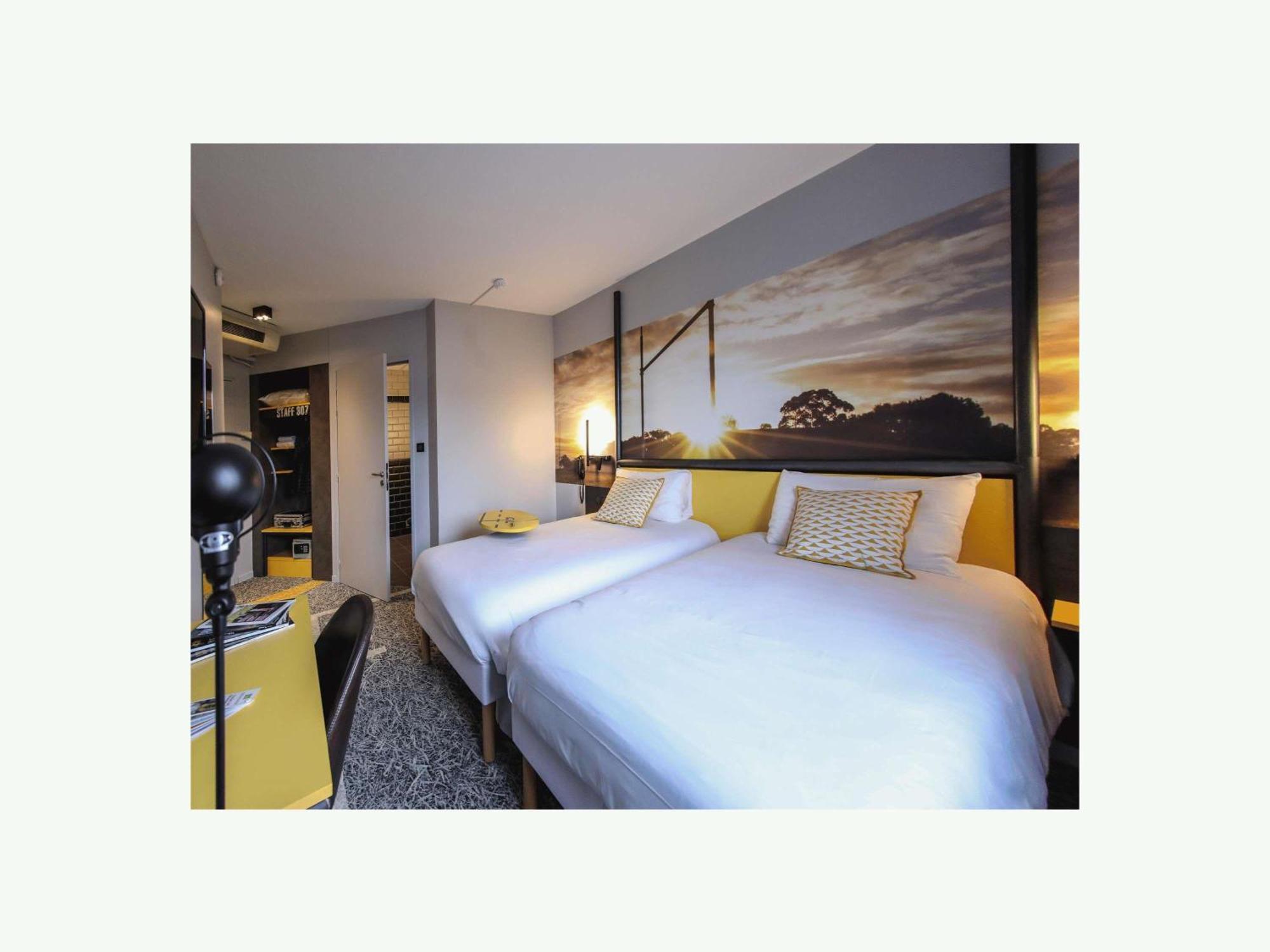 Hotel Ibis Styles Republique 3*