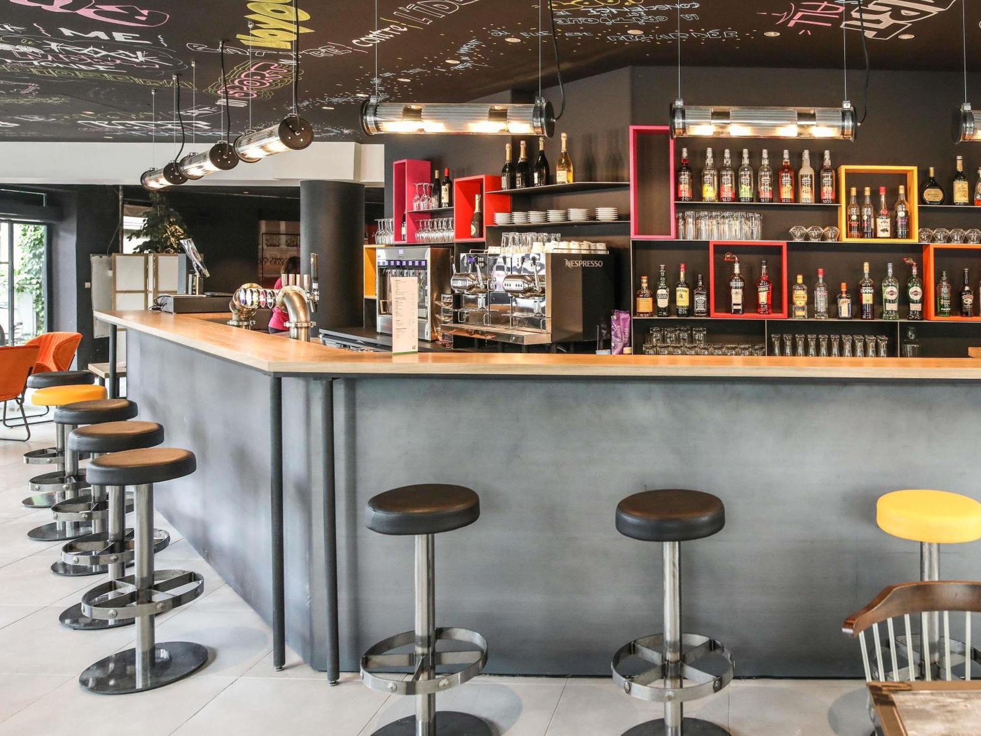 Hotel Ibis Styles Republique 3*
