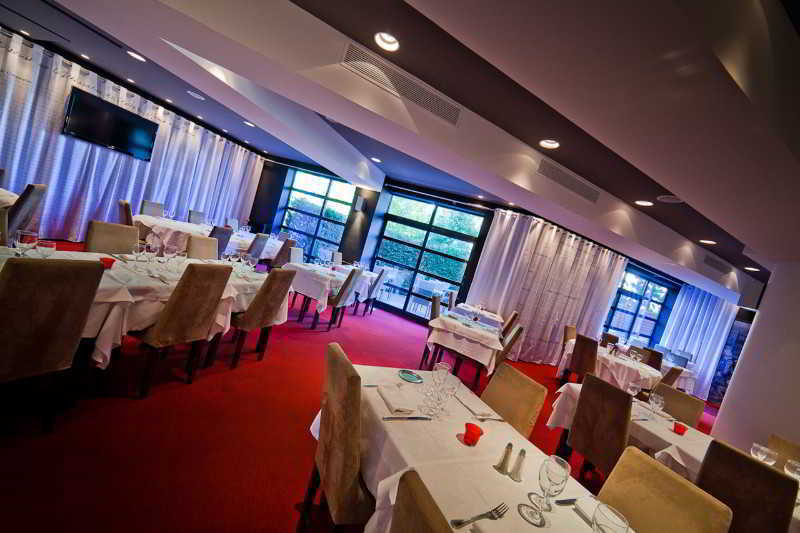 Ibis Styles Republique Hotel 3*